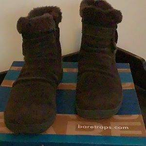 BareTraps lined ankle boot.  Size 6.5 side zipper.